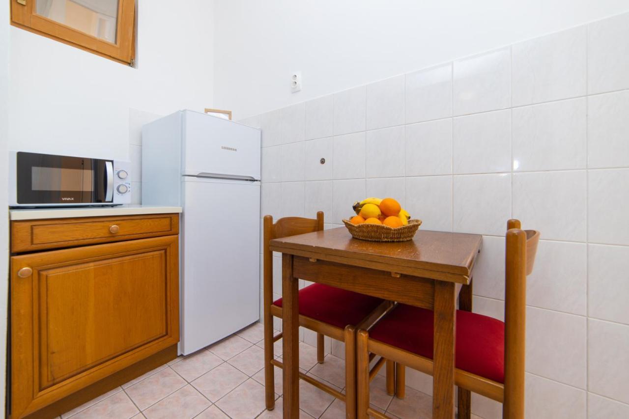 Apartmani Aida Živogošće Eksteriør billede